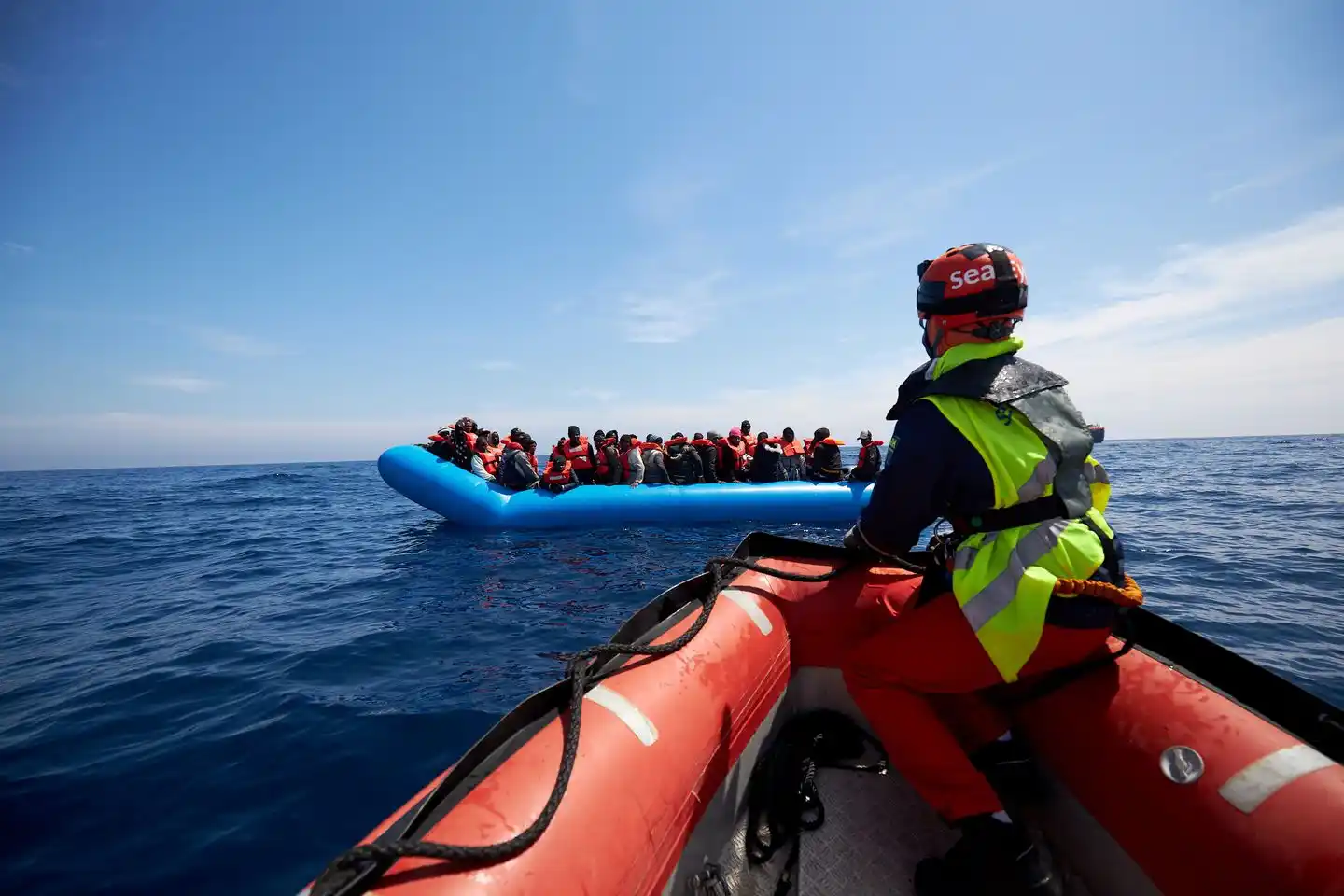 Mueren 6 migrantes argelinos al cruzar el mar rumbo a España