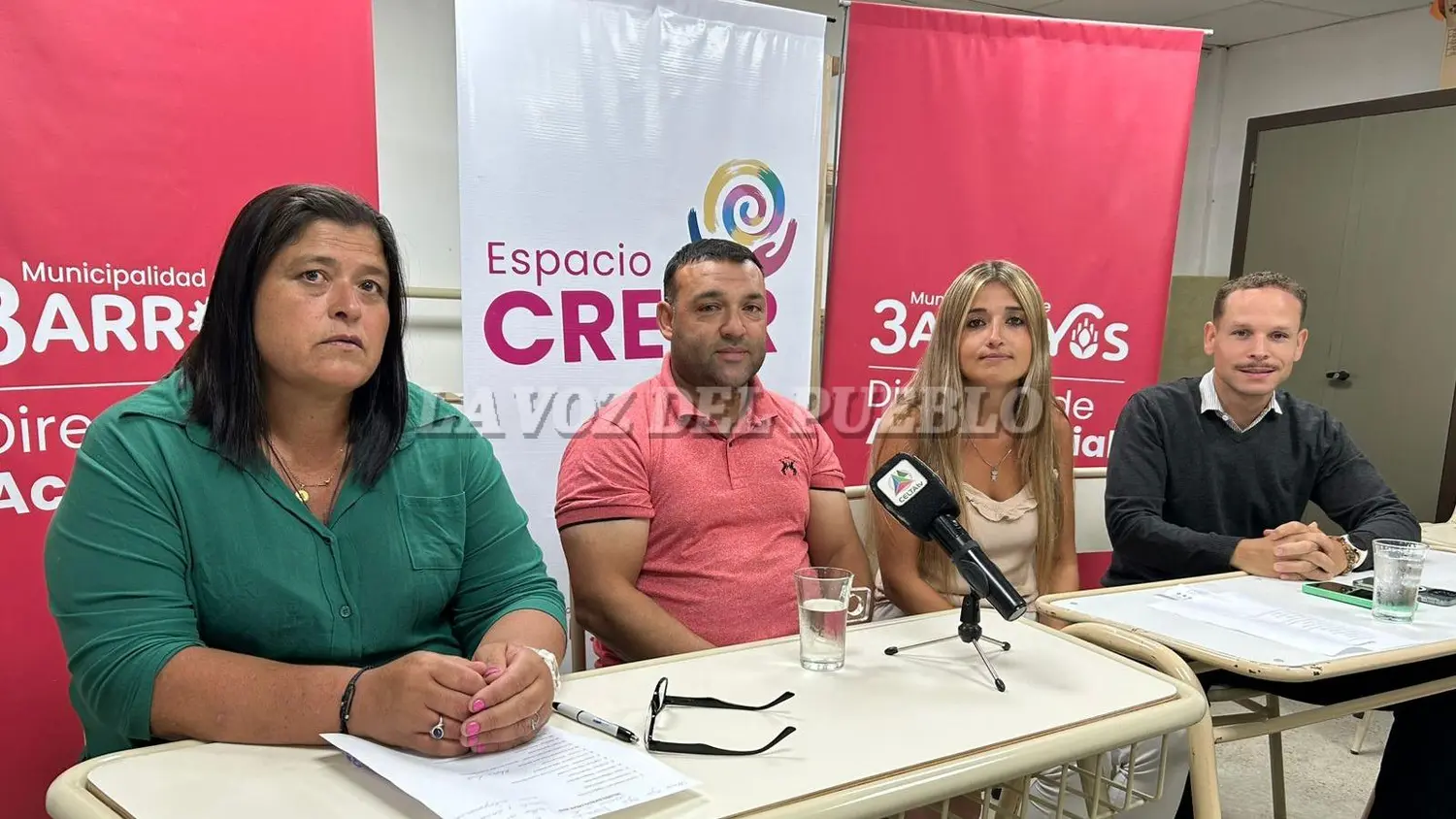 Ana Castro, Damián Almeira, Florencia Narciande y Fabricio Rodríguez brindaron esta mañana una conferencia de prensa