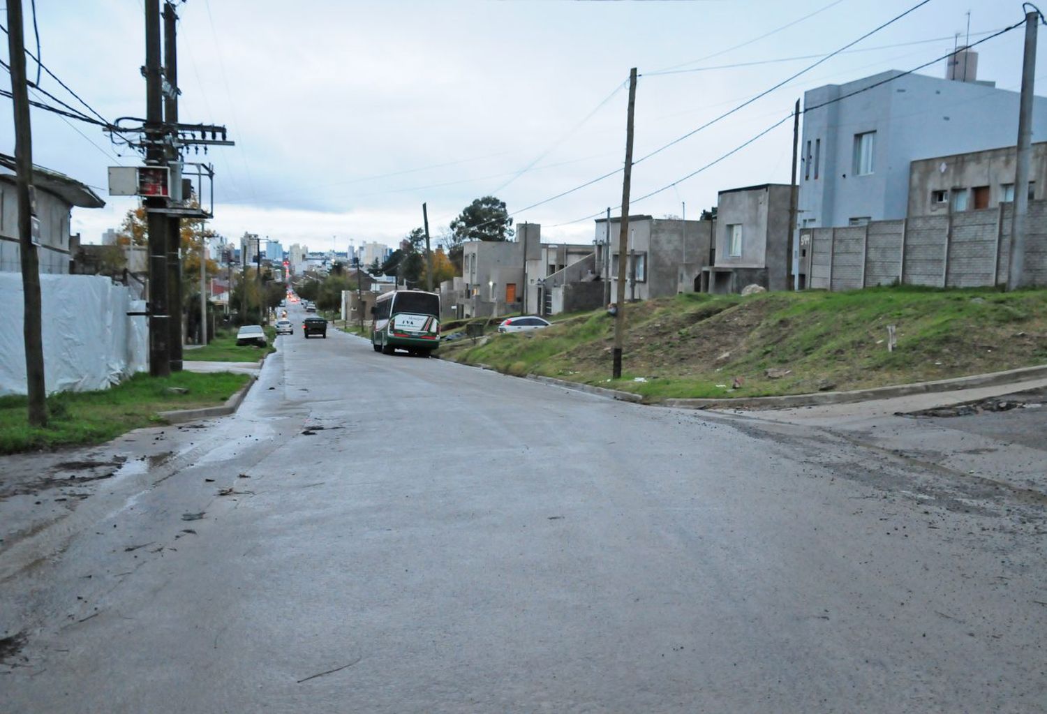 Mientras recibía la noticia de la muerte de su esposa, entraron a su casa a robar