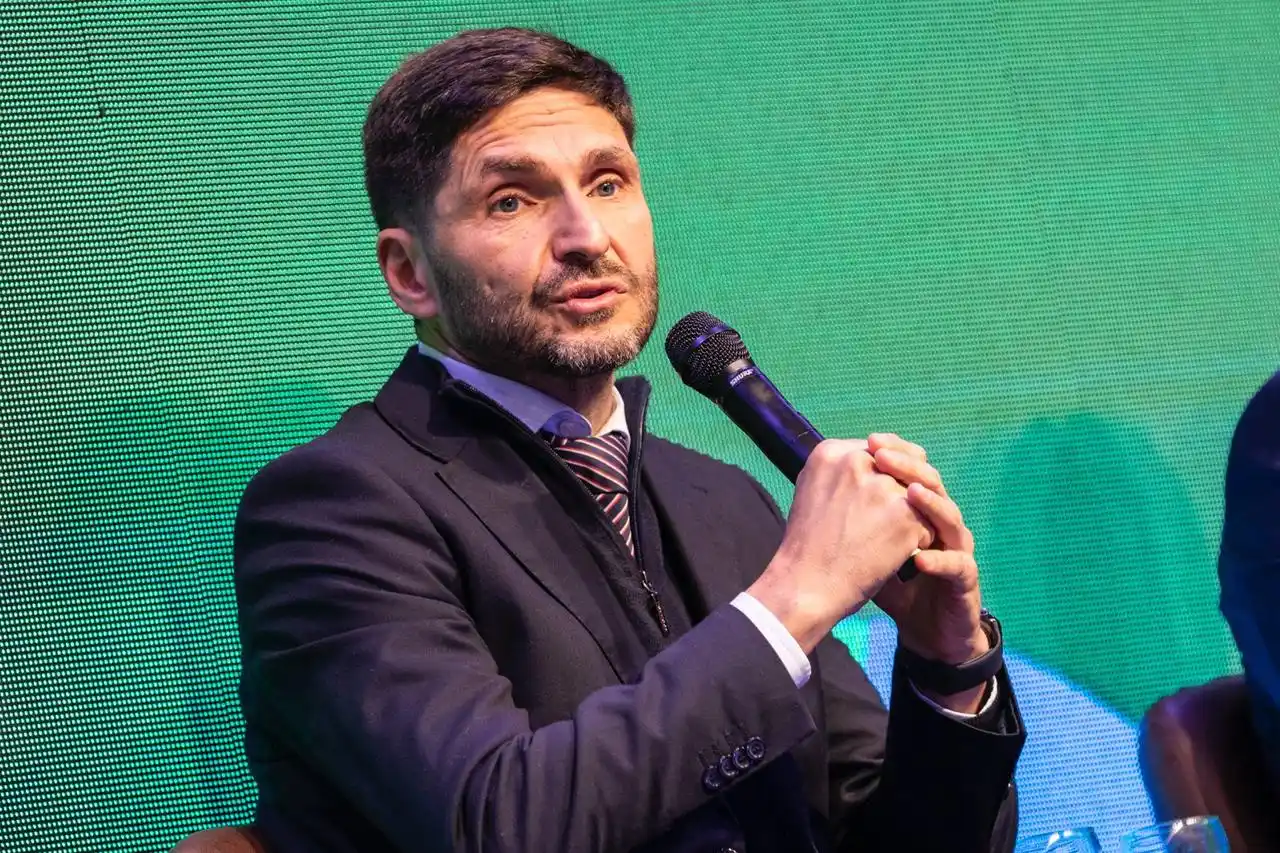 Pullaro encabeza la misión a Estados Unidos en busca de financiamiento