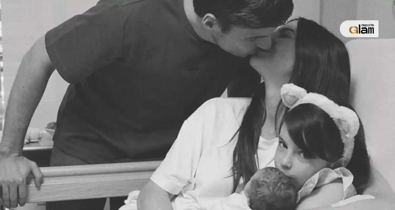 Max y Kelly, junto a sus hijas Penélope y Lily (Foto: IG Kelly Piquet)