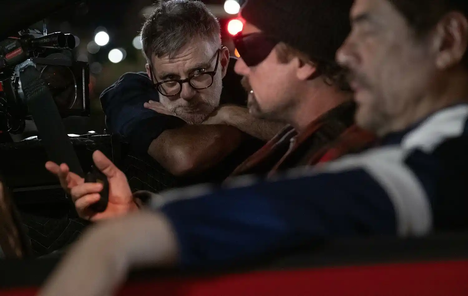 Paul Thomas Anderson dirigió a Leonardo DiCaprio y Benicio del Toro en "Una batalla tras otra".