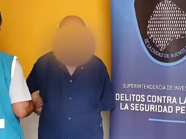 Detuvieron a un falso médico que seguía atendiendo en su casa mientras cumplía con prisión domiciliaria