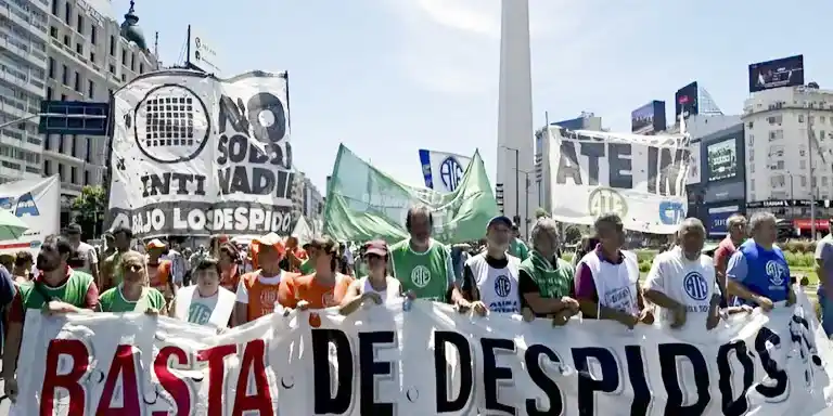 El Gobierno anuncia más despidos en el Estado