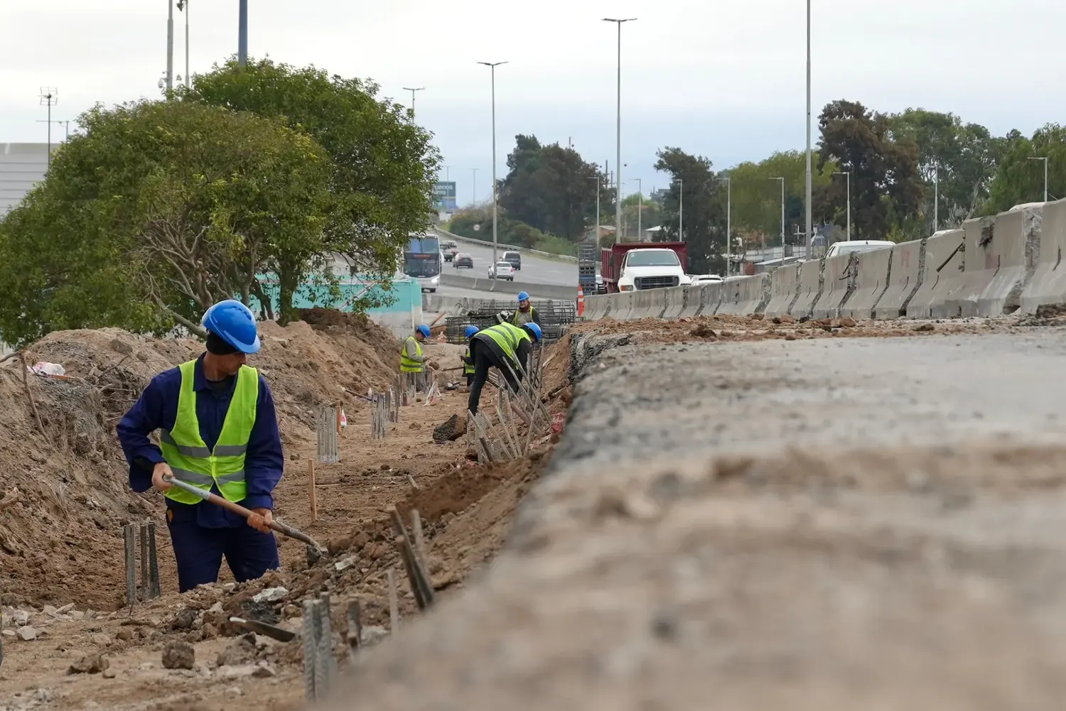 Avanza la construcción del cuarto carril en Autopista Buenos Aires-La Plata y ya lleva 185 días de obra ininterrumpida