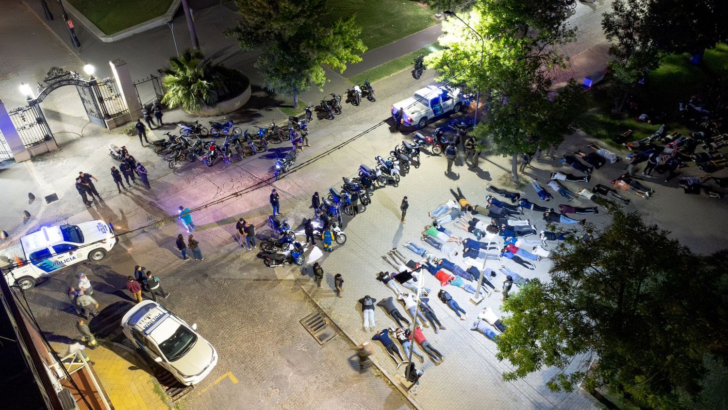 San Nicolás: operativo inédito dejó 113 motos y 11 autos secuestrados
