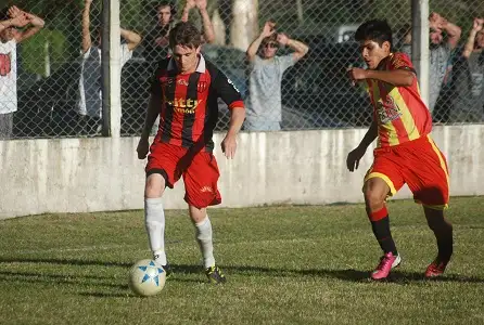 Central arrancó con el pie derecho el camino de la vuelta a primera