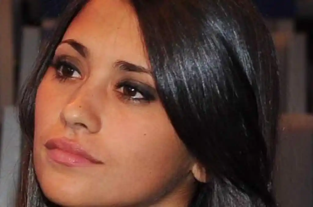 Desde París, Antonela Roccuzzo reclamó por los incendios en el Delta de Paraná