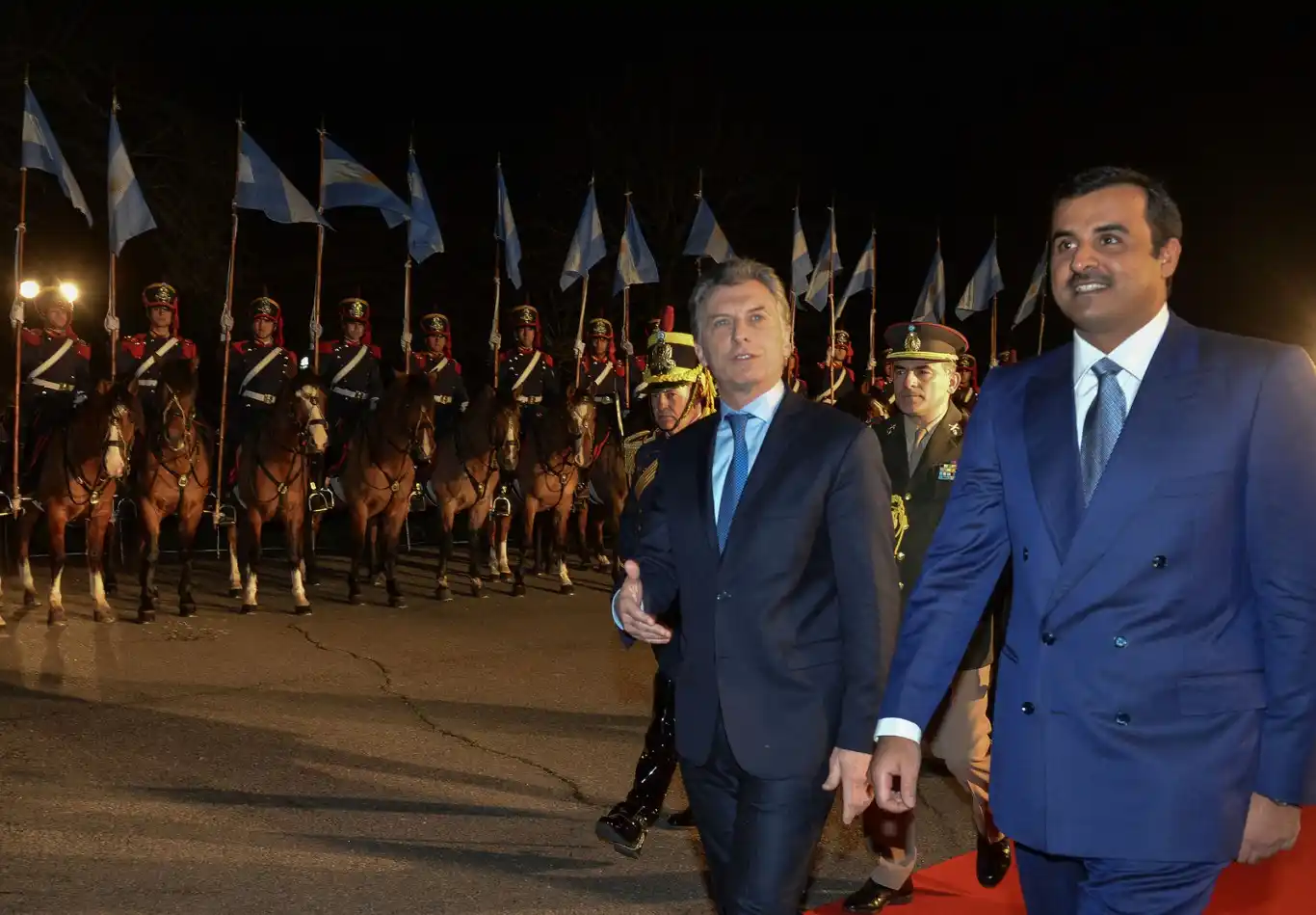 Macri inicia su gira por Qatar y China en busca de inversiones