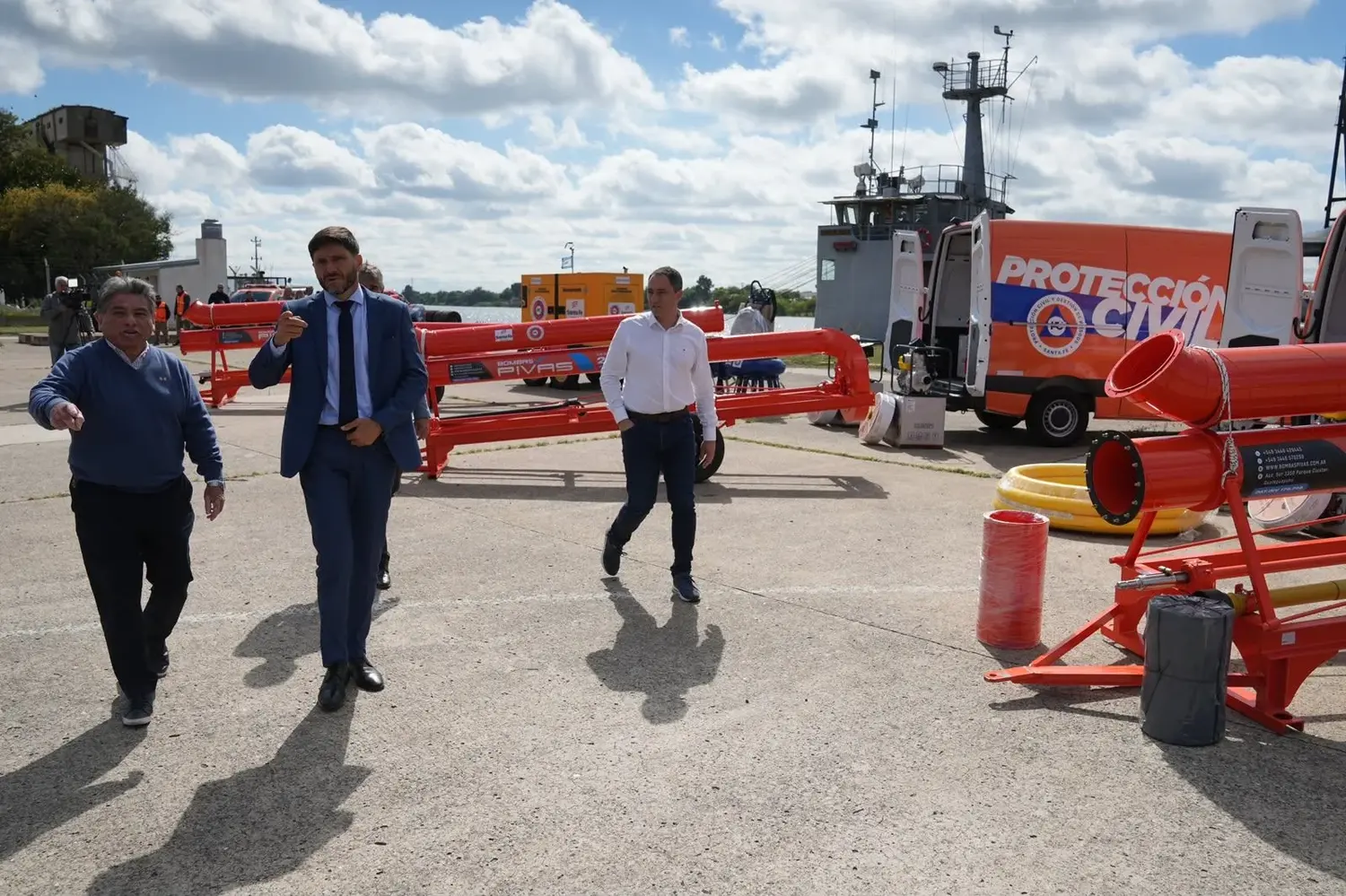 Maximiliano Pullaro presentó 90 bombas para reforzar la respuesta ante el fenómeno de El Niño en Santa Fe