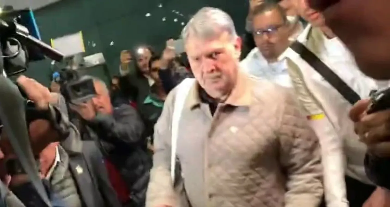 Video: el “Tata” Martino fue recibido con insultos en México tras la eliminación del Mundial