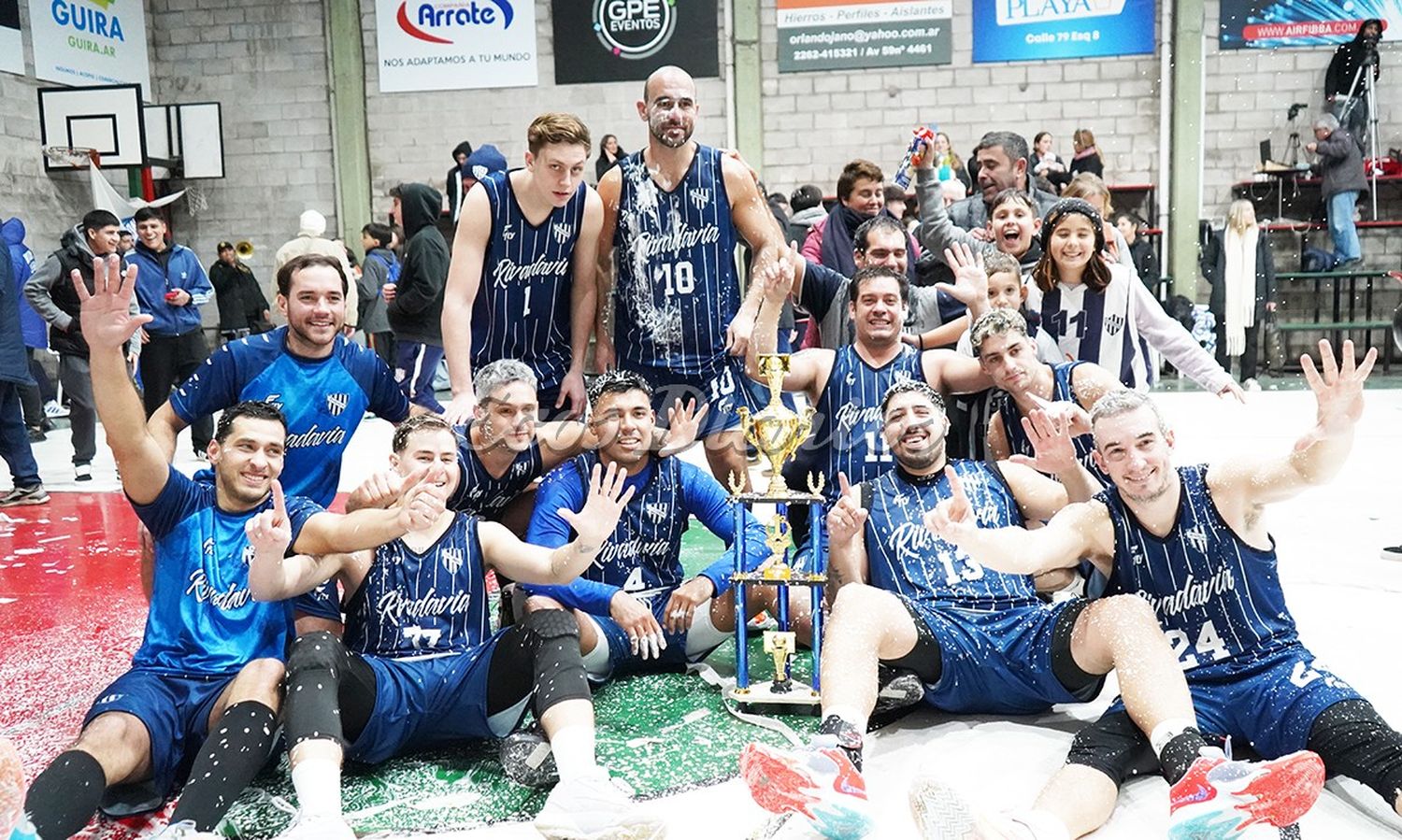Rivadavia venció a Centro Basko y se quedó con el sexto título consecutivo