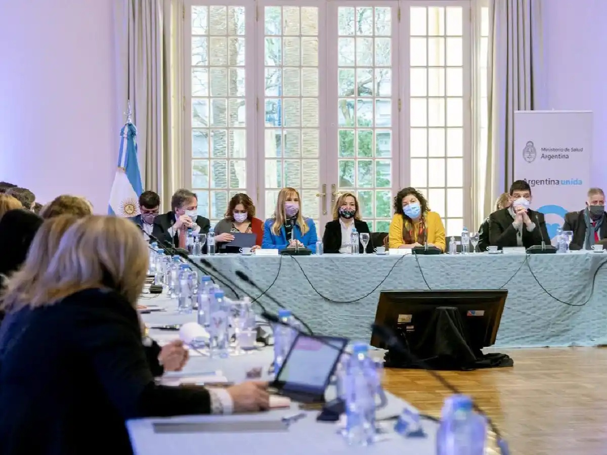 Covid-19: establecen nuevos criterios para confirmar contagios sin testeo