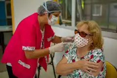 El aumento de casos estacionales de Covid-19 no tiene impacto en internaciones y casos graves