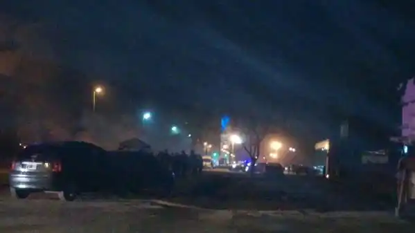 Protesta en Ezeiza tras los despidos en Cresta Roja