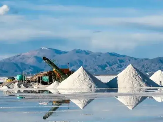 Las exportaciones mineras crecieron 74,4% en el primer semestre, impulsadas por el litio