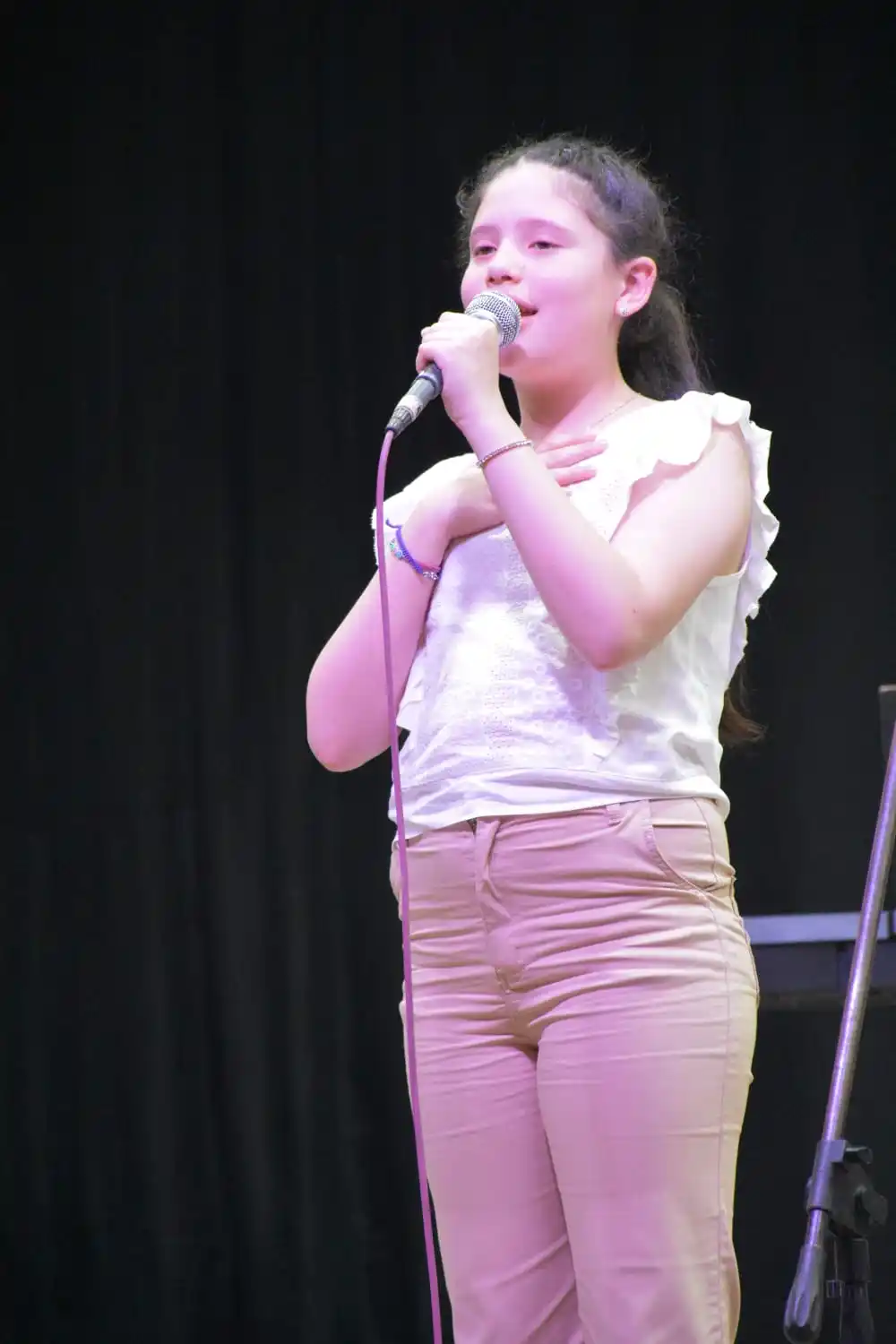 SELENA RODRIGUEZ - 1