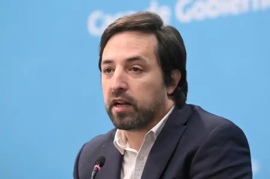 "Nos quedamos sin vacunas contra la bronquiolitis", reveló Kreplak.