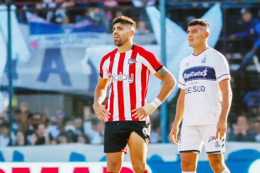 Oscar Piris tuvo su debut
en Gimnasia y en el clásico