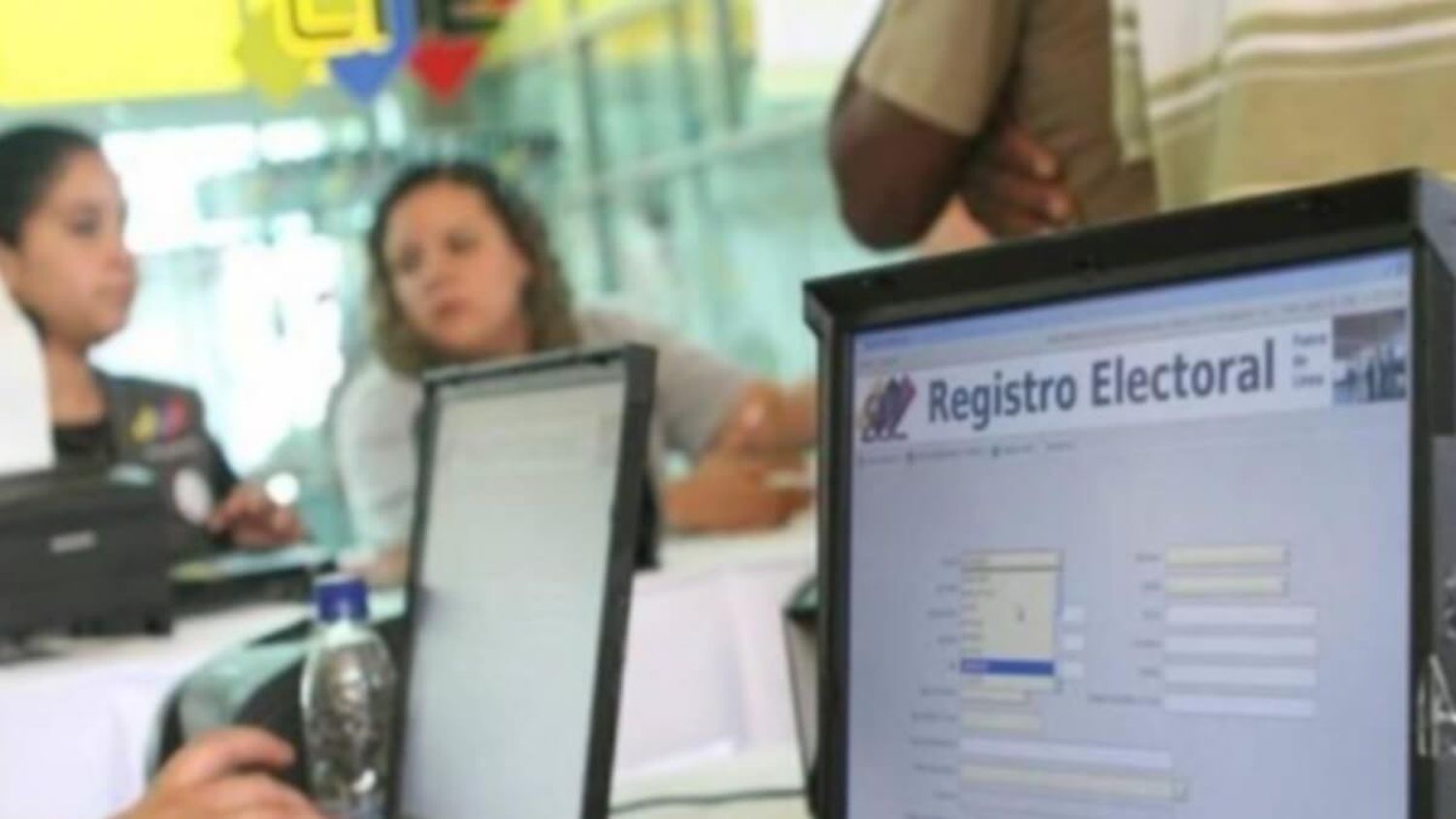 ¿ES ILEGAL O NO? Lo que dice la ley sobre uso del Registro Electoral para las primarias