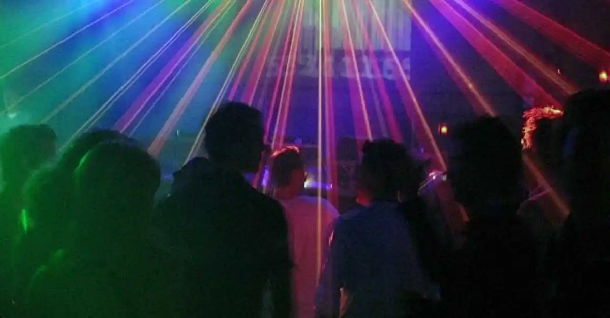 Lanzan línea de WhatsApp para denunciar fiestas clandestinas