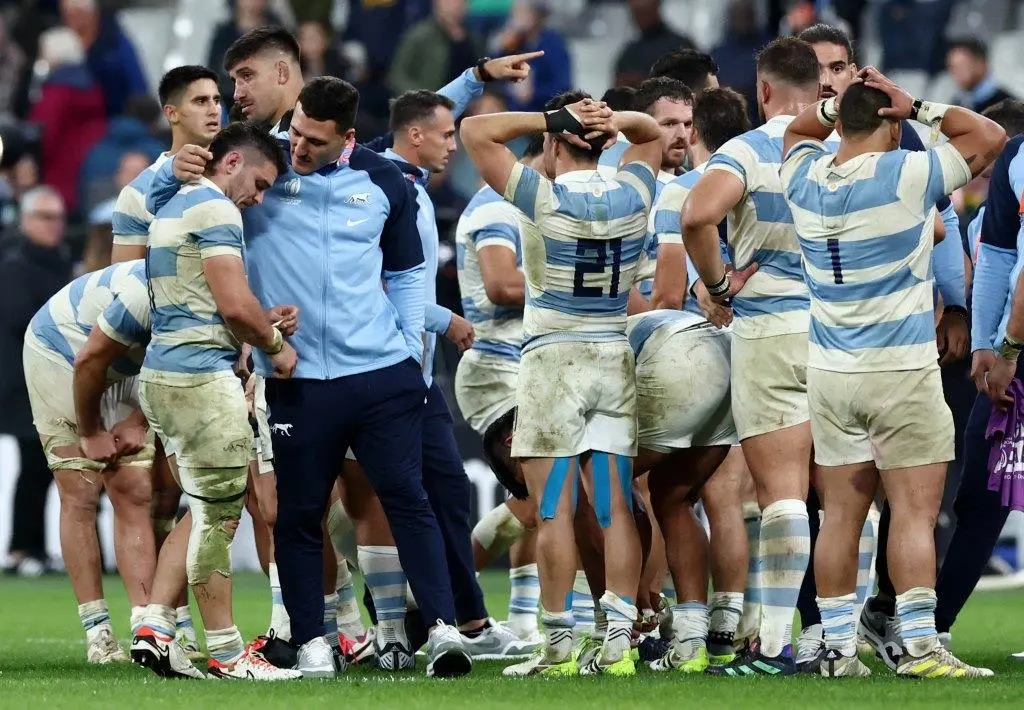 Los Pumas fueron superados ampliamente por los All Blacks y se quedaron sin final
