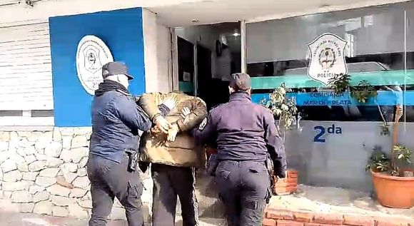 Robó casi 25 mil pesos de una panadería y lo atraparon a cinco cuadras