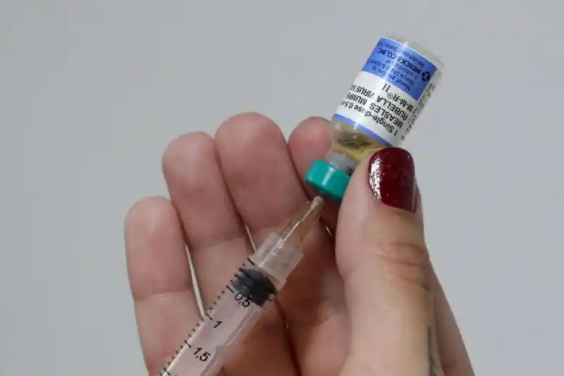 Alerta sanitaria: Una mujer de La Matanza murió por sarampión y un hombre de Avellaneda por dengue