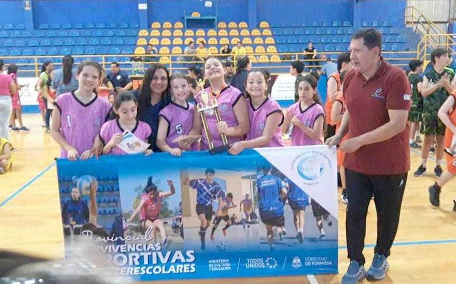 Capital e Ibarreta, los mejores en 
el basquetbol 3x 3 escolar sub 12