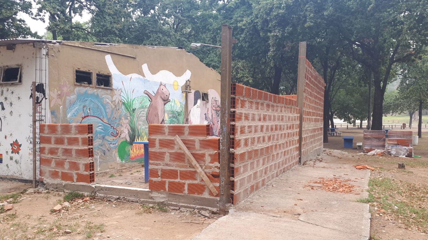 Construyen guardería para botes de canotaje en el Paseo Público: “Tengo un permiso precario”, dijo Tito Velos