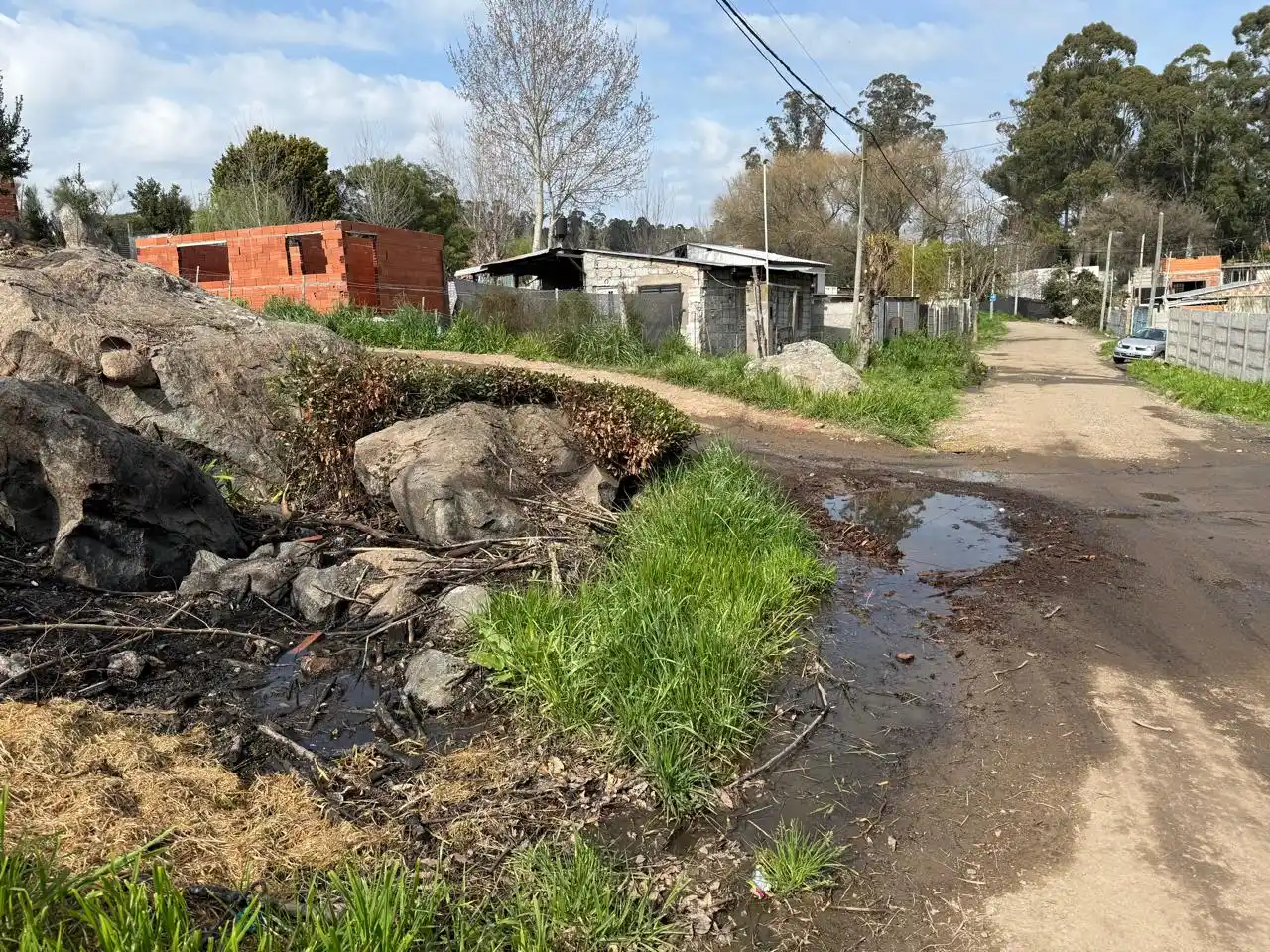Reclamo por aguas servidas en 3 barrios de Tandil: la respuesta del Municipio tras reunión con vecinos