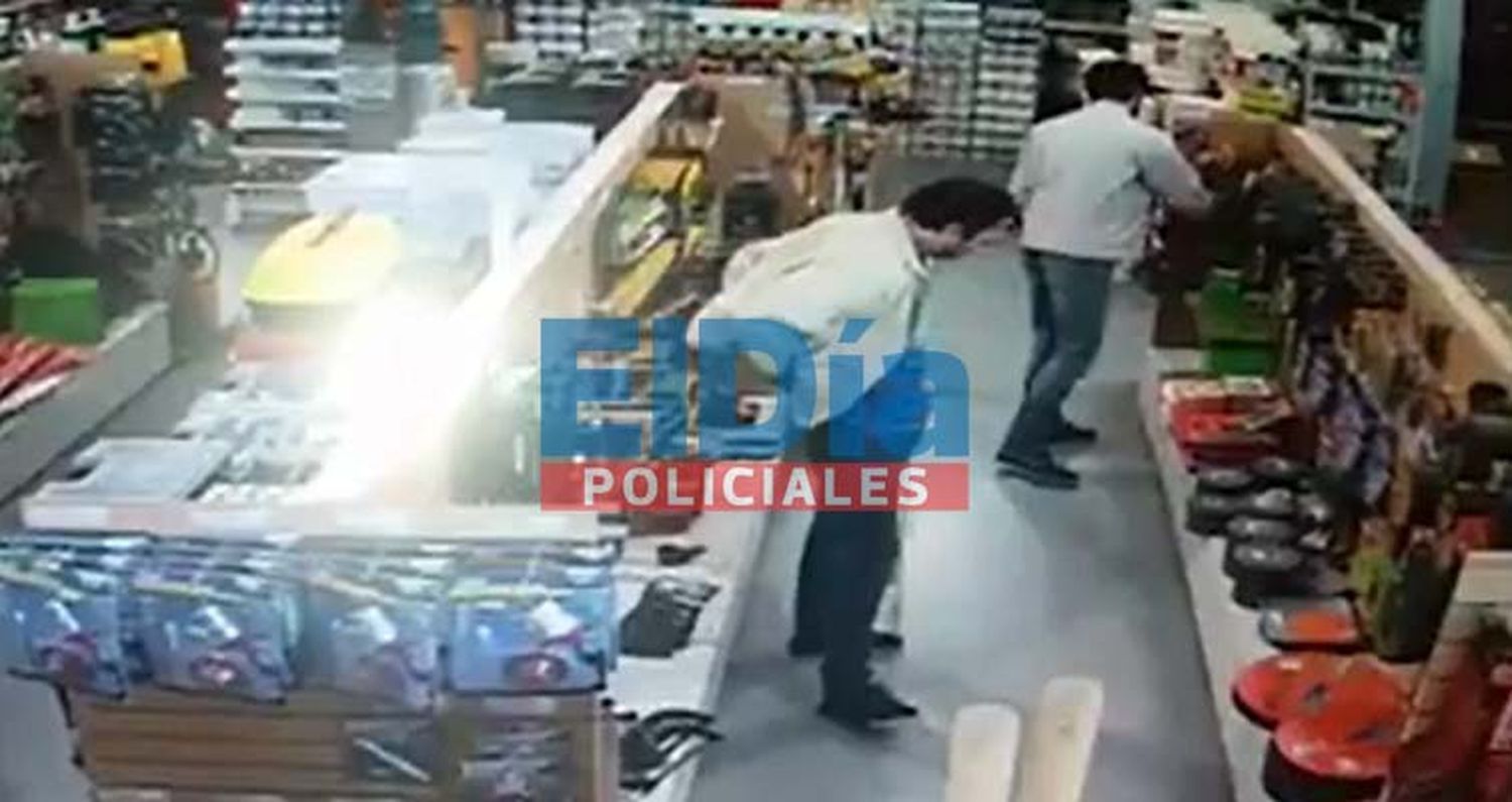 Buscan a dos hermanos en Gualeguaychú por el robo a Bourlot
