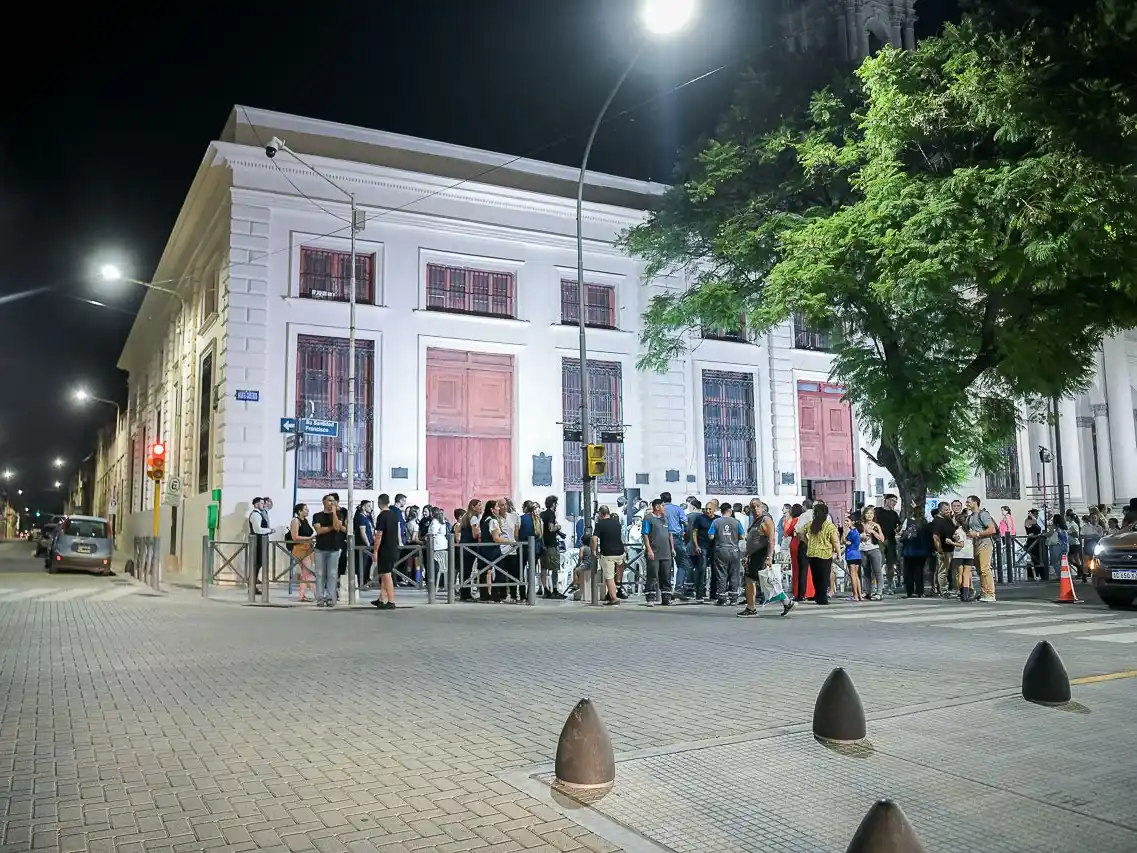 Inauguraron la obra de restauración de la fachada del Colegio del Huerto en Paraná