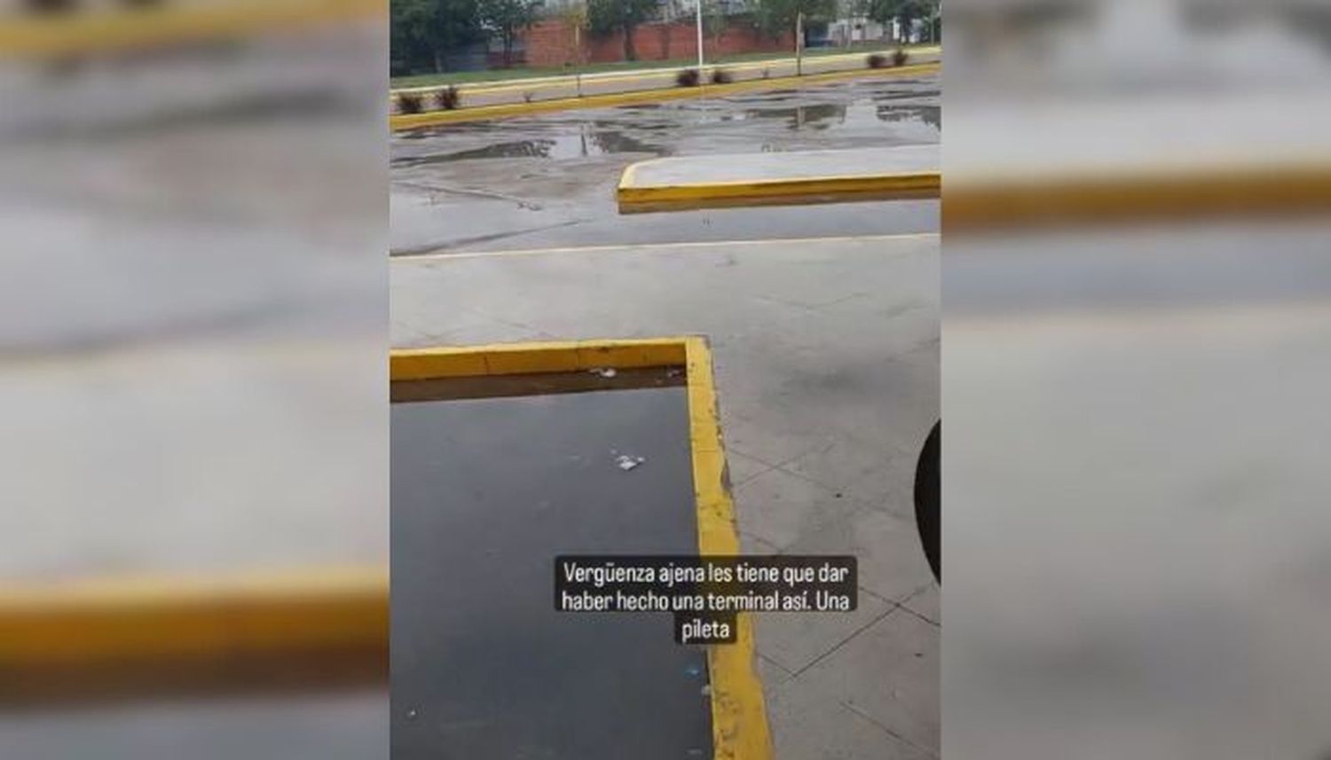 “Una pileta”