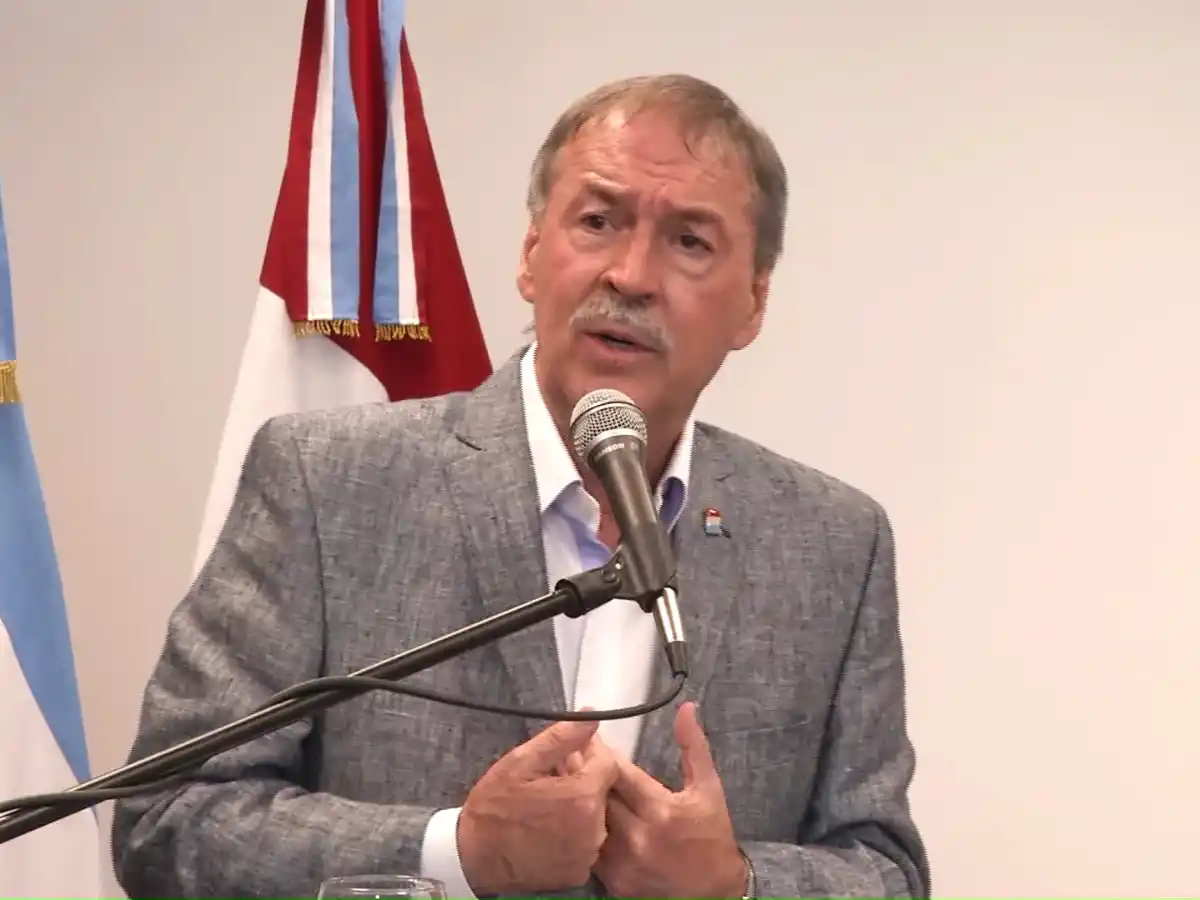 Schiaretti gestiona en Washington créditos ante el BID para la provincia