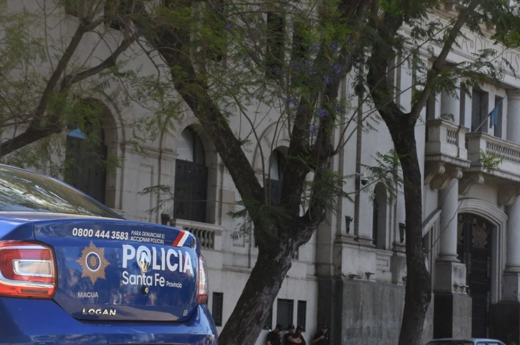 El acusado es Subdirector de la Policía provincial, de iniciales C.A.M.F.