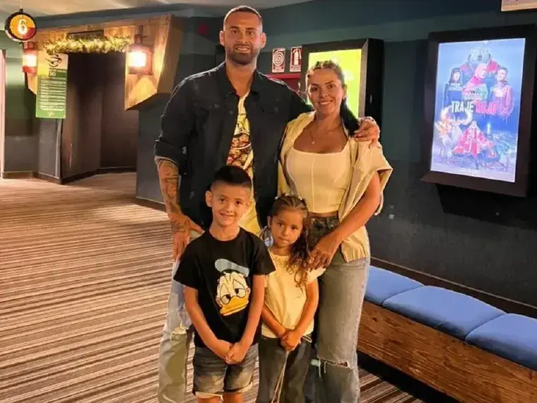 Fueron encontrados los cuerpos sin vida de la esposa y los hijos del futbolista argentino Lucas Trejos, quienes estaban desaparecidas tras el terremoto ocurrido en Venezuela.. Foto: lucastrejo_lt