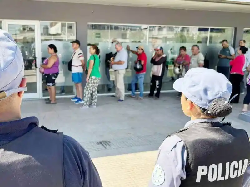 Refuerzan la seguridad en toda la provincia 
para garantizar un pago de haberes seguro