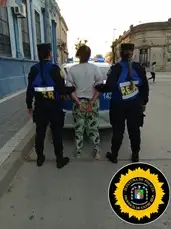 Motociclista detenida en Diamante tras agredir a policías durante control de tránsito