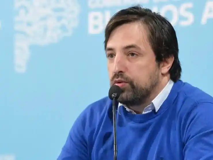 El ministro destacó la necesidad de avanzar hacia una medicina con una mirada más integral. “No solo científica, sino también humanitaria”, subrayó.