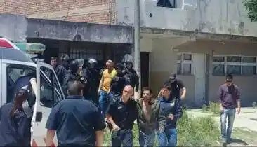 Tuvo de rehén a su ex pareja, la amenazó de muerte y sigue preso