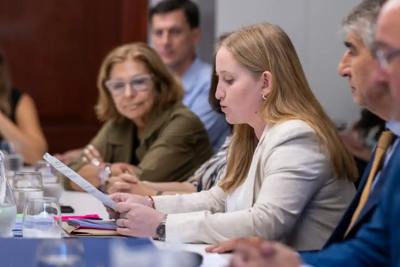 Consumos problemáticos. Victoria Tejeda en la Legislatura