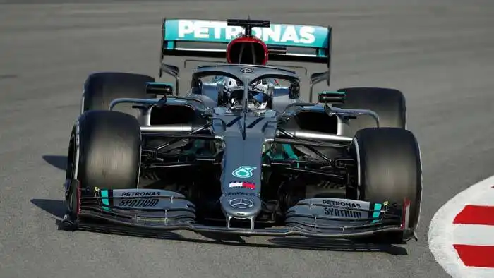 Fórmula Uno: Mercedes prueba antes de Austria
