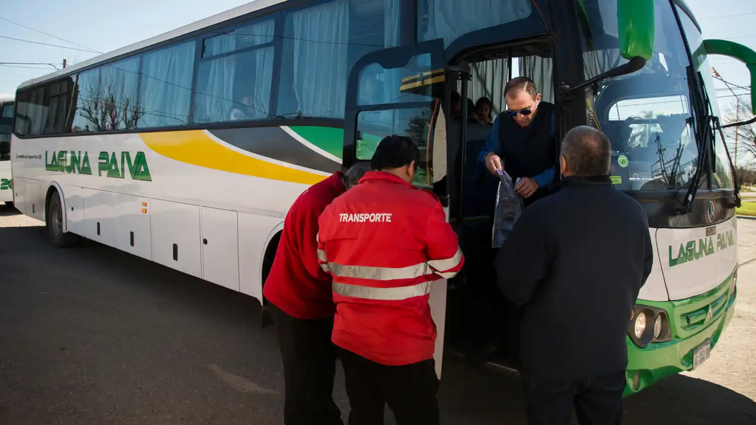 Se fortalecen los controles de los servicios interurbanos de transporte
