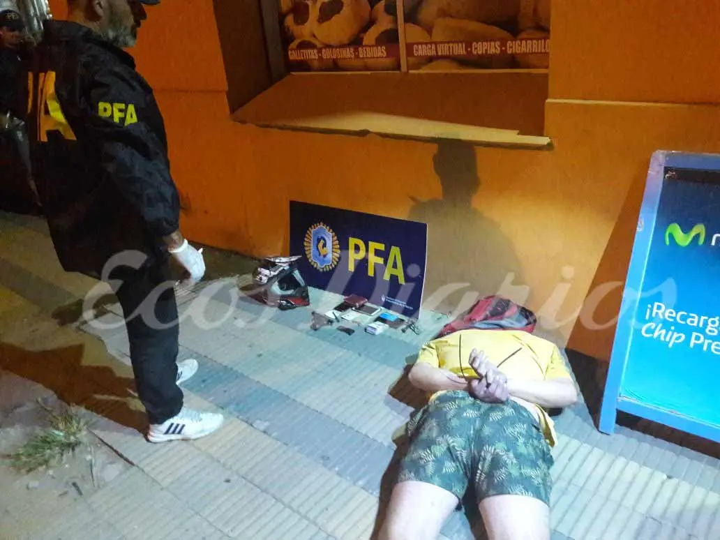 Detenido con arma cargada y $9000 en Quequén
