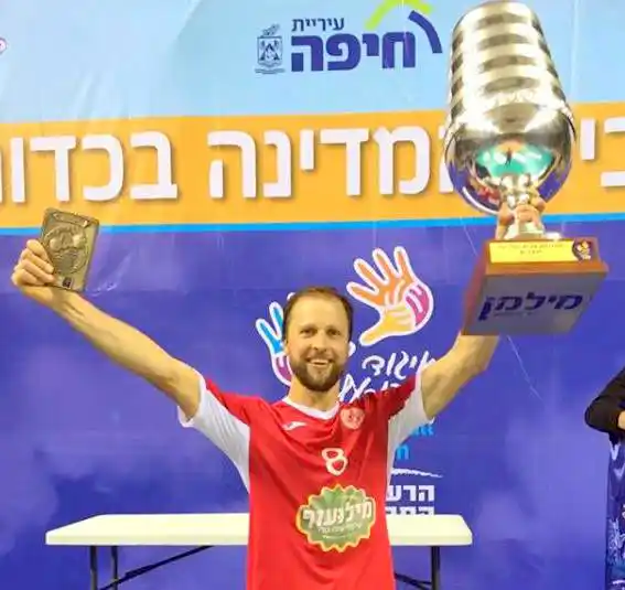 Jacobsen conquistó su primer título en el vóleibol de Israel