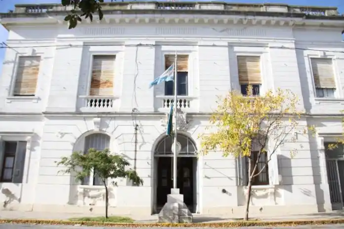Allanaron la comisaría de Tres Arroyos tras la fuga de los cinco presos que continúan prófugos