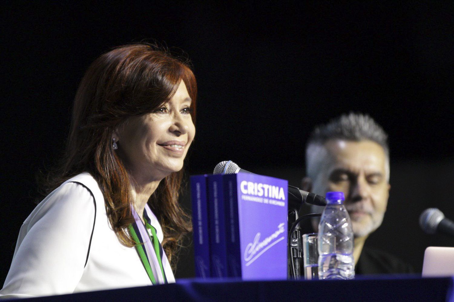 Con Massa y Kicillof presentes, Cristina Kirchner presentó su libro en Tortuguitas