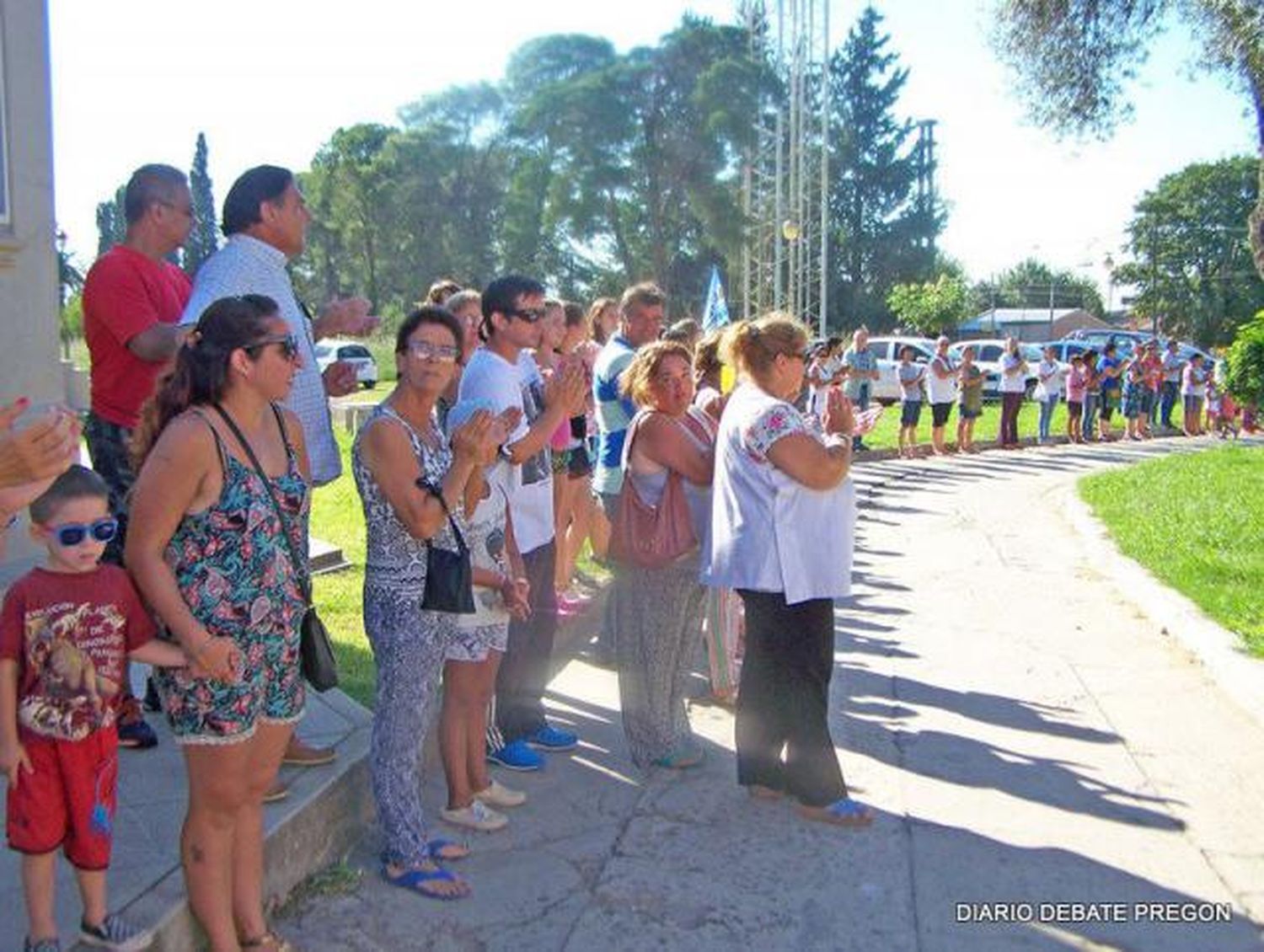 Se realizó el abrazo simbólico al hospital