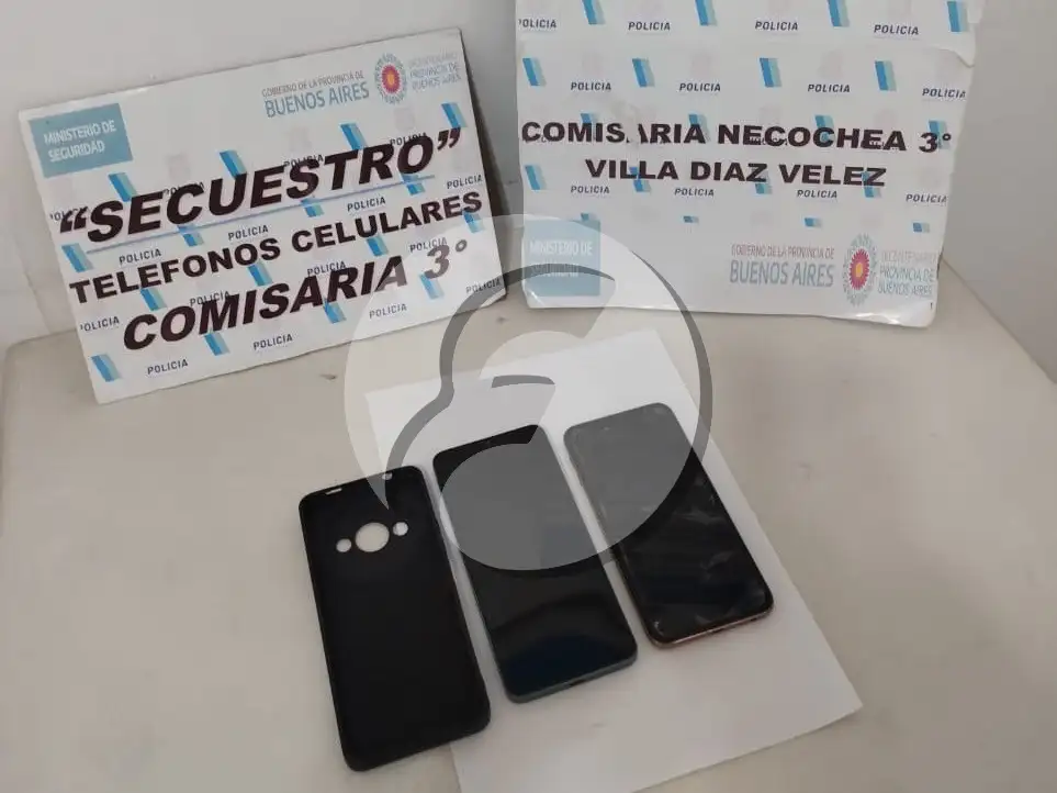 Allanamientos simultáneos en el barrio denominado "120 Viviendas"